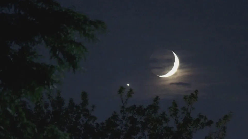 Fenomena Langka Okultasi Venus oleh Bulan Teramati dari Lampung