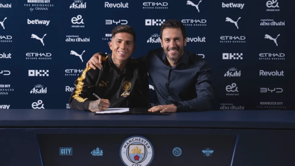 Manchester City Resmi Amankan Tanda Tangan Enzo Fernández hingga 2031