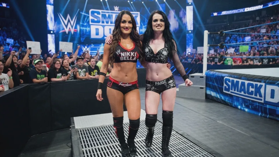 Nikki Bella Klarifikasi Laga Singkat Melawan Paige, Itu Skenario WWE