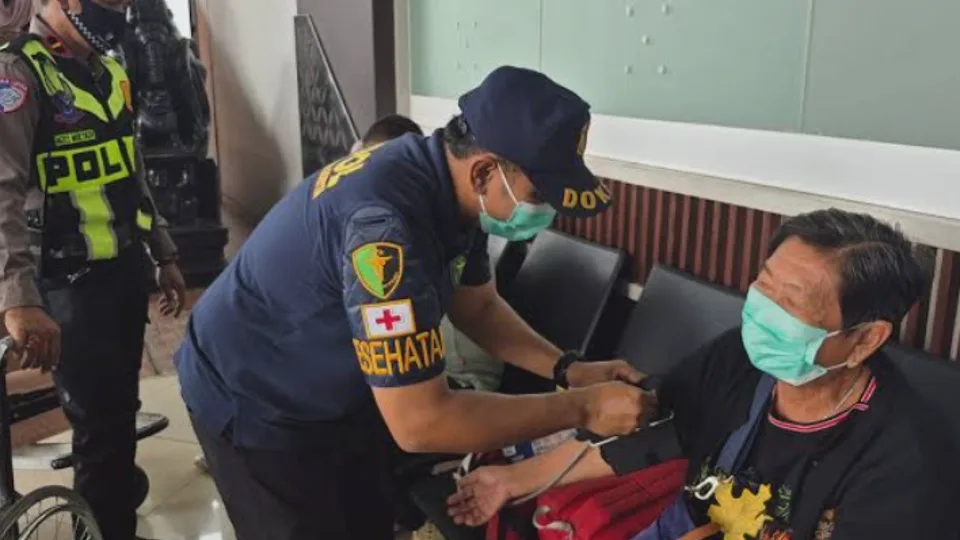 Polresta Bandara Soetta Beri Pelayanan Kesehatan bagi Penumpang