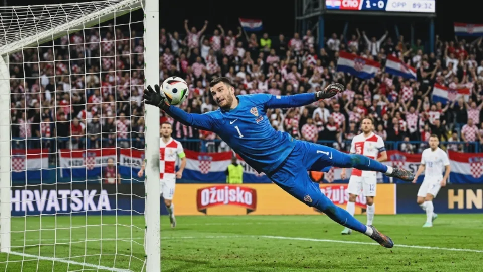 Profil Livakovic, Kiper Timnas Kroasia yang Kini Jadi Andalan Barcelona